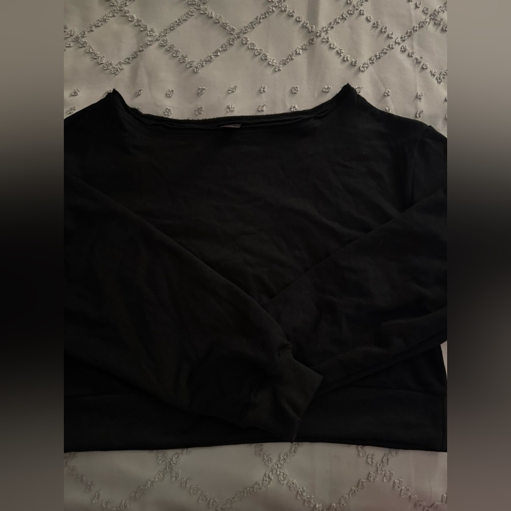 Women's Black Sweatshirt